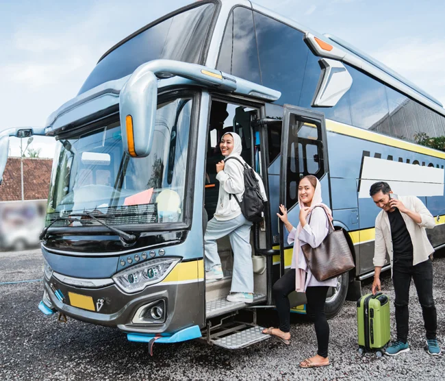 Reliable transportation service in Qatar with professional drivers and comfortable vehicles