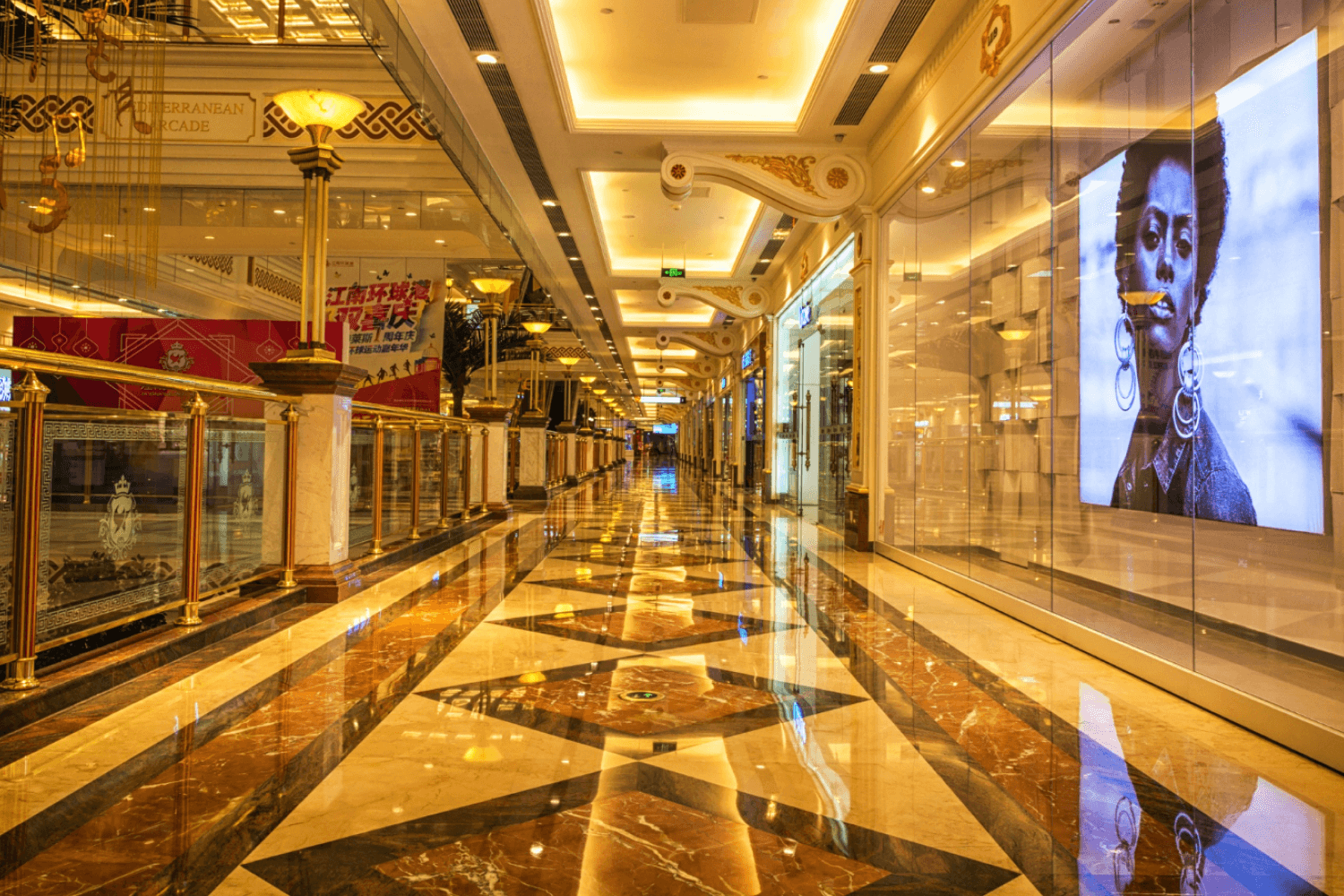 Luxury Retail Boutiques & Shopping Arcades